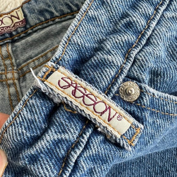 SASSON Vintage Heart Shaped Stars and Stripes Flag High Waisted Jean Shorts - Picture 6 of 14